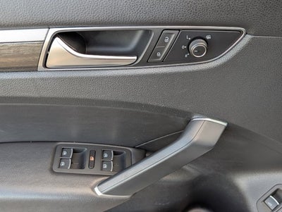 2016 Volkswagen Passat 1.8T SEL