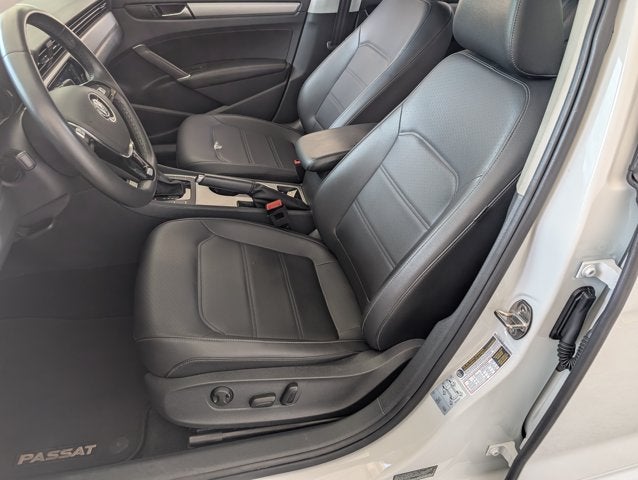 2022 Volkswagen Passat 2.0T SE