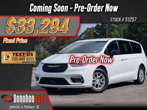 2026 Chrysler Pacifica Select
