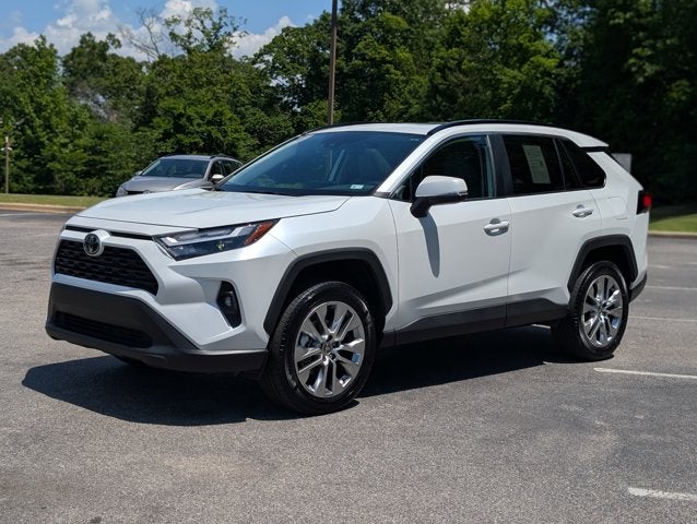 2025 Toyota RAV4 XLE Premium