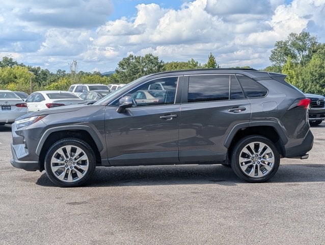 2022 Toyota RAV4 XLE Premium