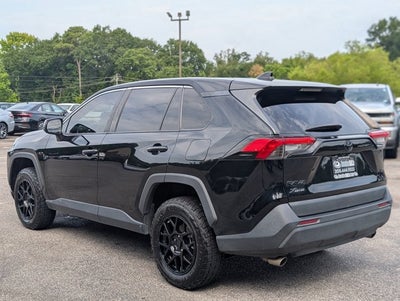 2022 Toyota RAV4 LE