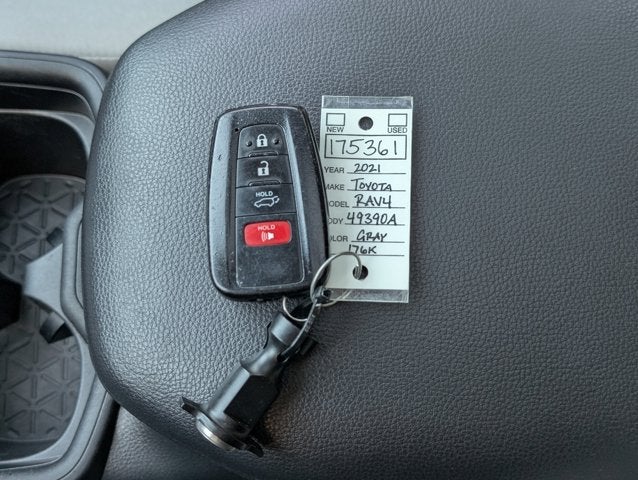 2021 Toyota RAV4 XLE