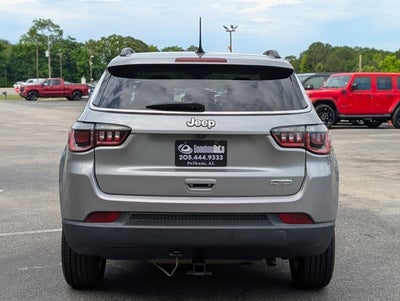 2020 Jeep Compass Latitude w/Sun/Wheel Pkg