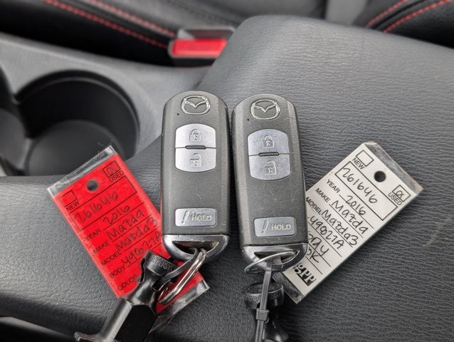 2016 Mazda Mazda3 i Sport