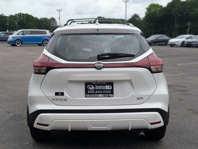 2024 Nissan Kicks SR
