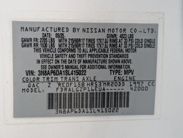 2025 Nissan Kicks SR