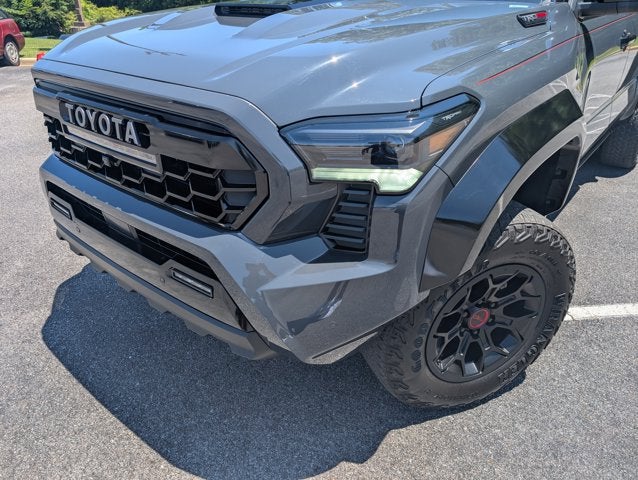 2024 Toyota Tacoma 4WD TRD Pro Hybrid