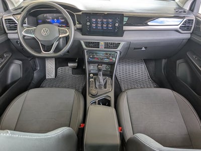 2025 Volkswagen Taos SE Black