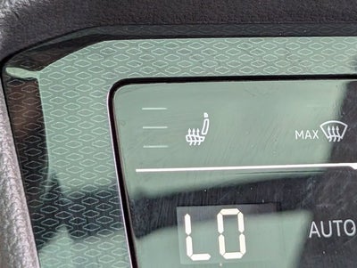 2025 Volkswagen Taos SE Black