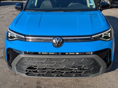 2025 Volkswagen Taos SE Black