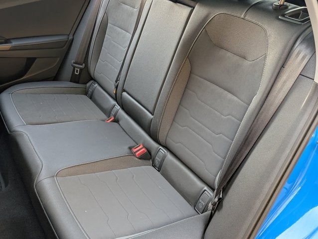 2025 Volkswagen Taos SE Black