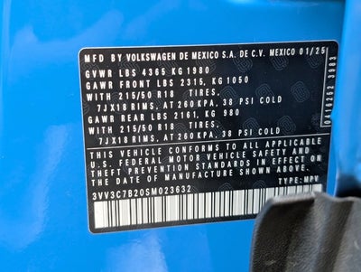 2025 Volkswagen Taos SE Black