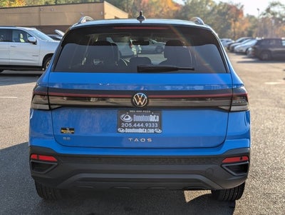 2025 Volkswagen Taos SE Black