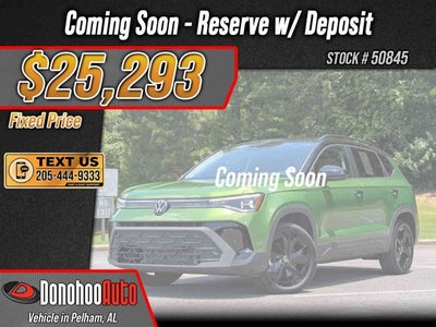 2025 Volkswagen Taos SE Black