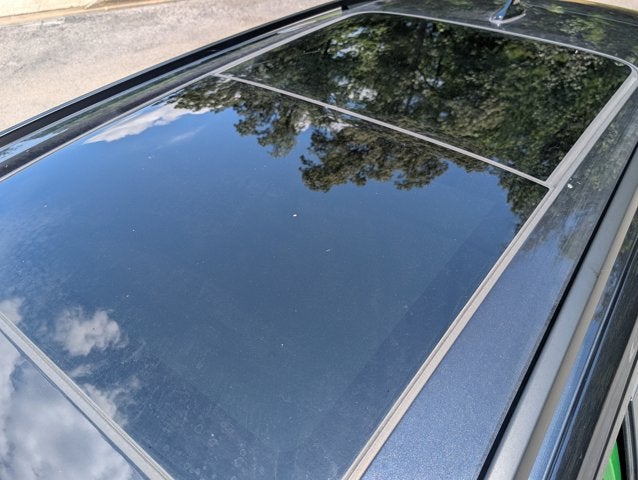 2025 Volkswagen Taos SE Black