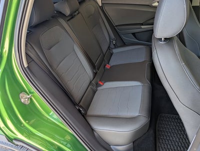 2025 Volkswagen Taos SE Black