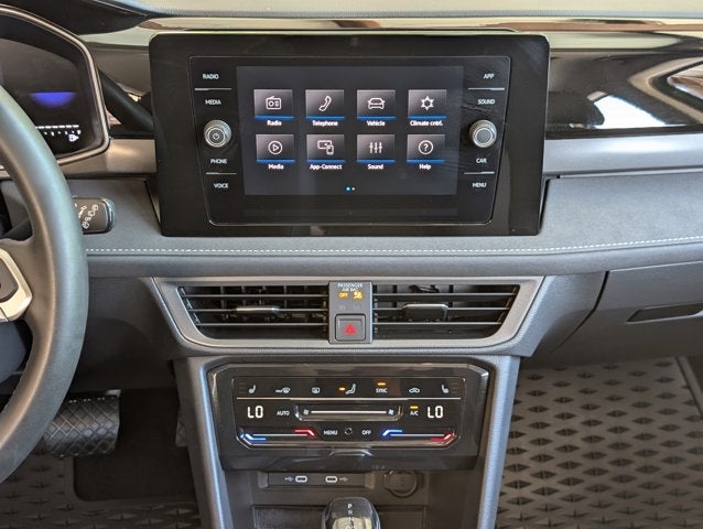 2025 Volkswagen Taos SE Black