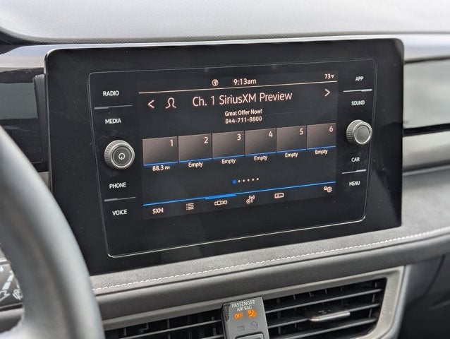 2025 Volkswagen Taos SE Black