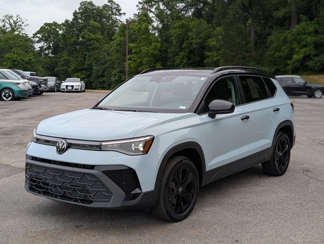 2025 Volkswagen Taos SE Black