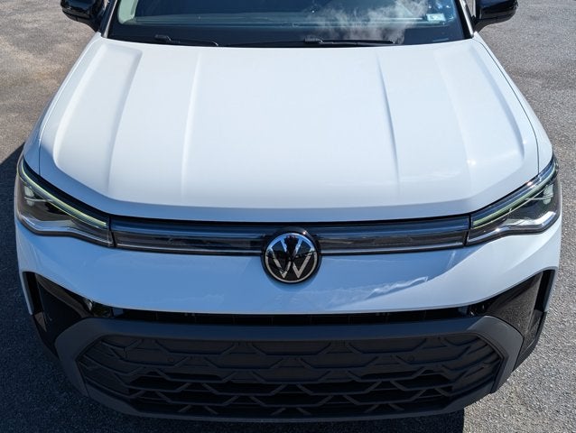 2025 Volkswagen Taos SE Black