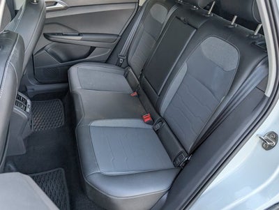 2025 Volkswagen Taos SE Black