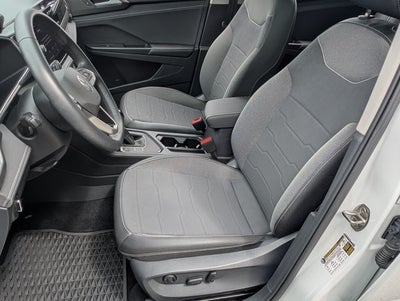 2025 Volkswagen Taos SE Black