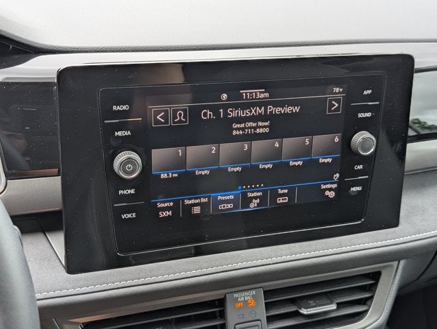 2025 Volkswagen Taos SE Black