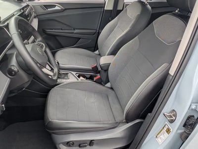 2026 Volkswagen Taos SE Black