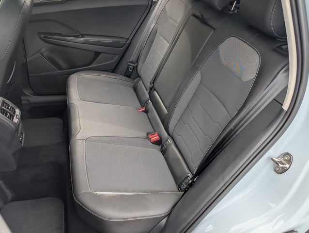 2026 Volkswagen Taos SE Black