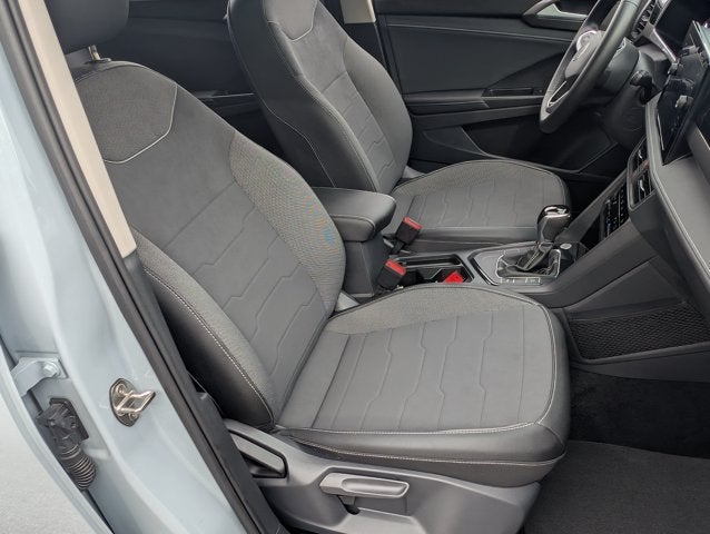2026 Volkswagen Taos SE Black