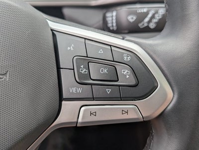 2026 Volkswagen Taos SE Black