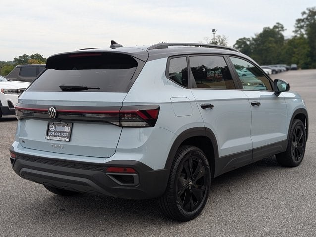 2026 Volkswagen Taos SE Black