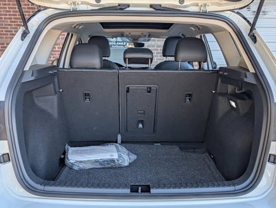 2025 Volkswagen Taos SE Black