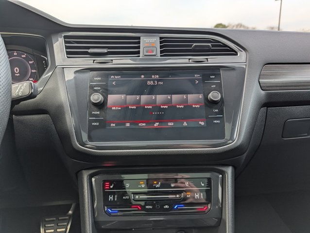 2024 Volkswagen Tiguan SEL R-Line