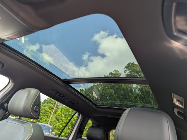 2024 Volkswagen Tiguan SEL R-Line