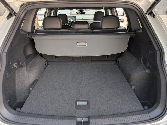 2024 Volkswagen Tiguan SEL R-Line