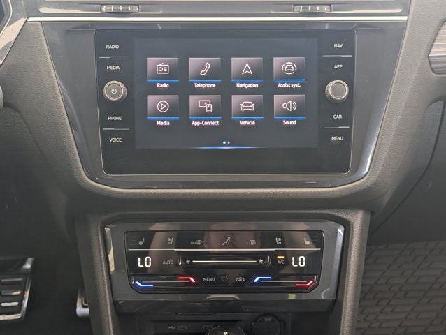 2024 Volkswagen Tiguan SEL R-Line