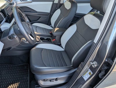 2025 Volkswagen Taos SEL