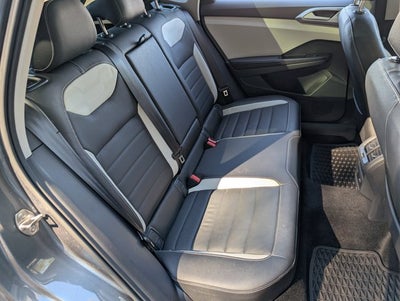 2025 Volkswagen Taos SEL