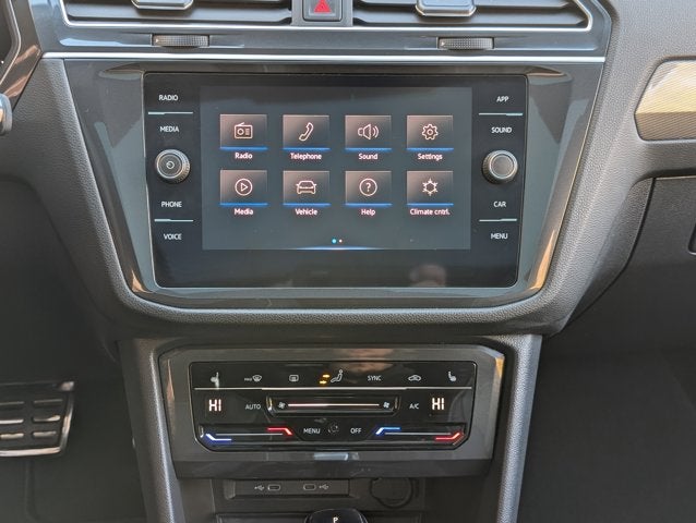 2024 Volkswagen Tiguan SE R-Line Black