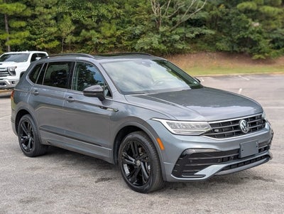 2023 Volkswagen Tiguan SE R-Line Black