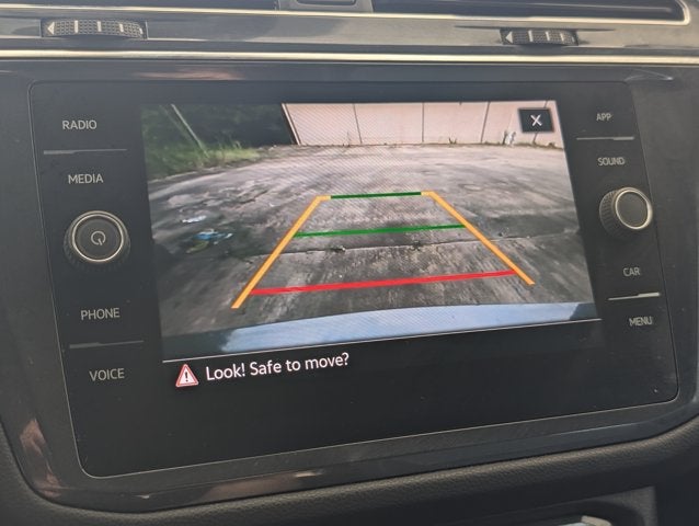 2023 Volkswagen Tiguan SE R-Line Black