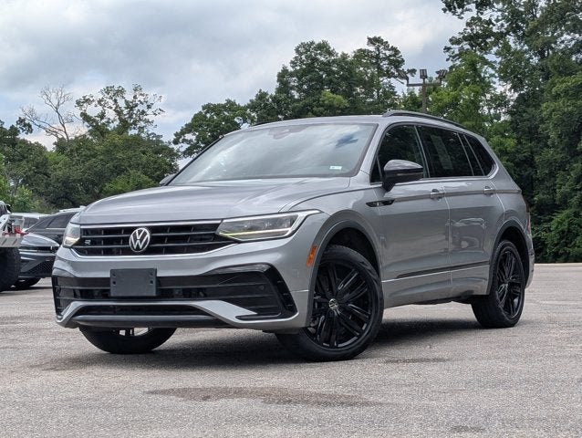 2022 Volkswagen Tiguan SE R-Line Black