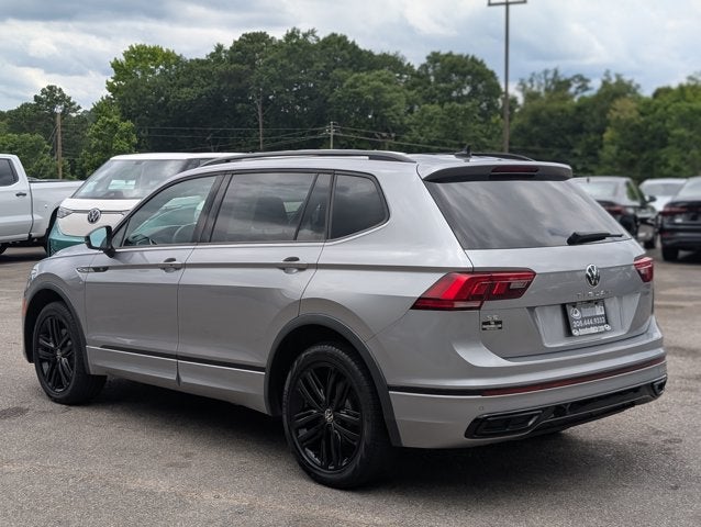 2022 Volkswagen Tiguan SE R-Line Black