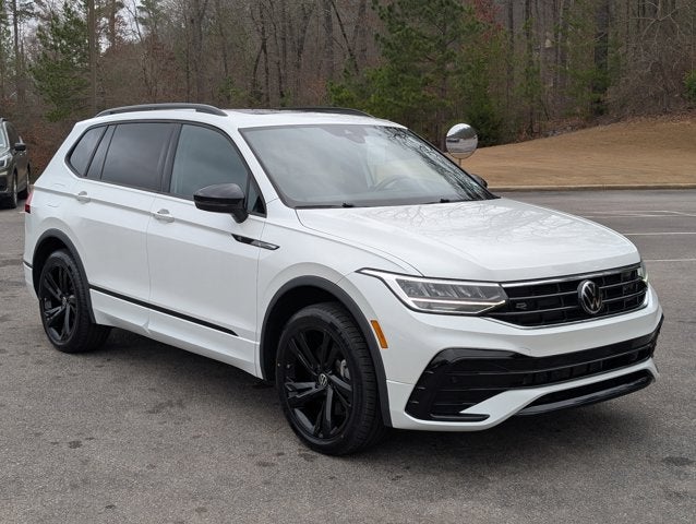 2023 Volkswagen Tiguan SE R-Line Black