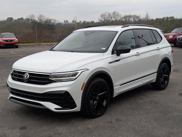 2023 Volkswagen Tiguan SE R-Line Black