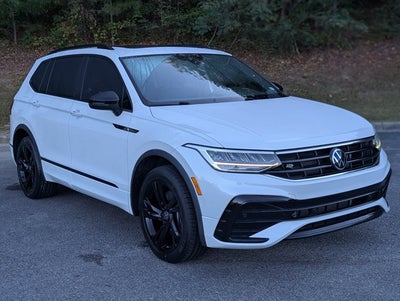 2023 Volkswagen Tiguan SE R-Line Black