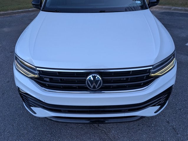 2023 Volkswagen Tiguan SE R-Line Black