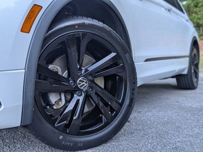 2023 Volkswagen Tiguan SE R-Line Black